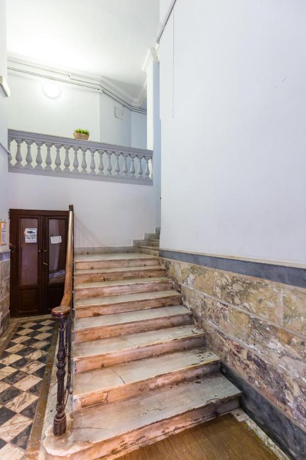 شقة Ferdinando Art House By Wonderful Italy نابولي المظهر الخارجي الصورة